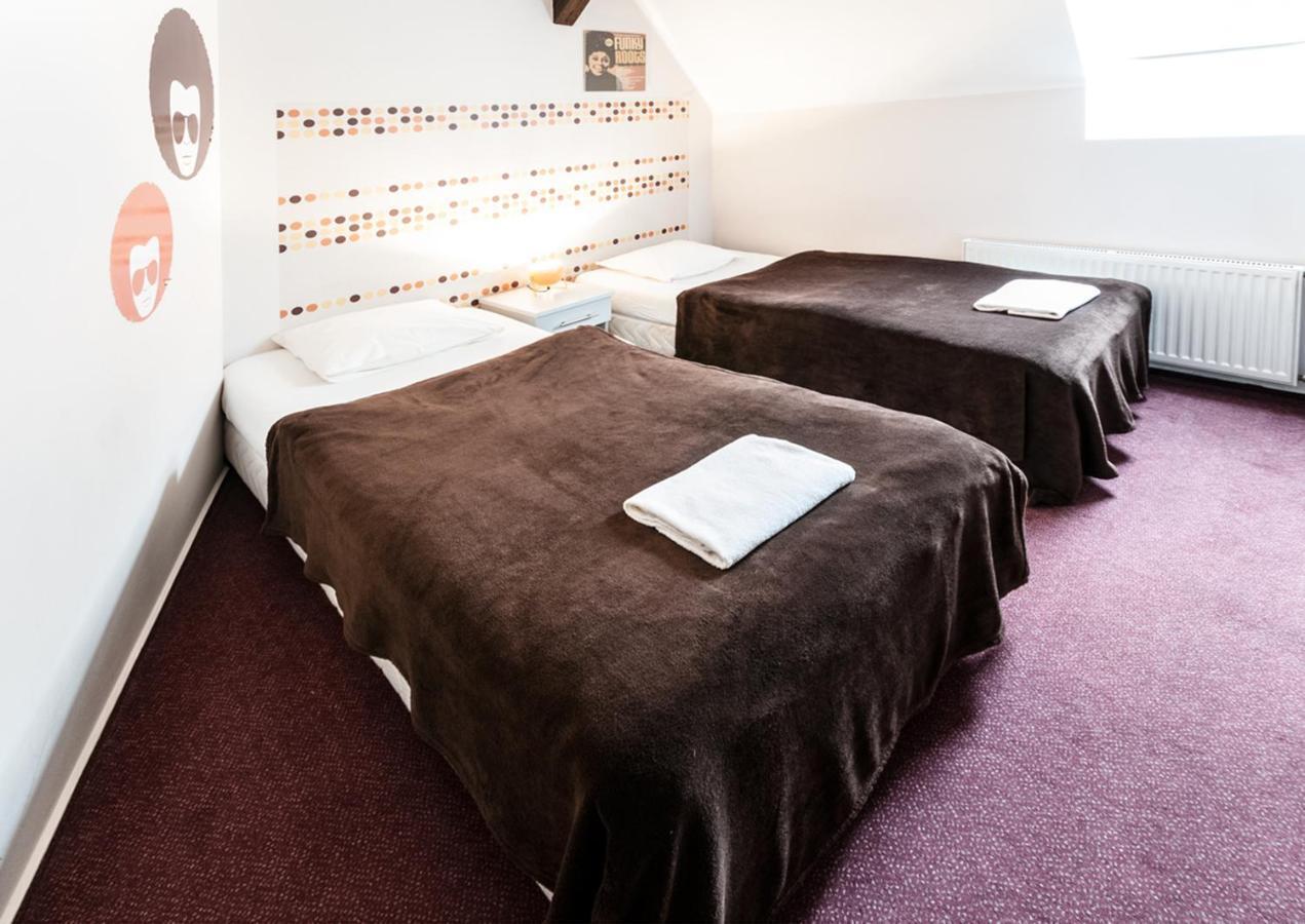 Melody Stary Rynek Poznan Hostel Екстериор снимка