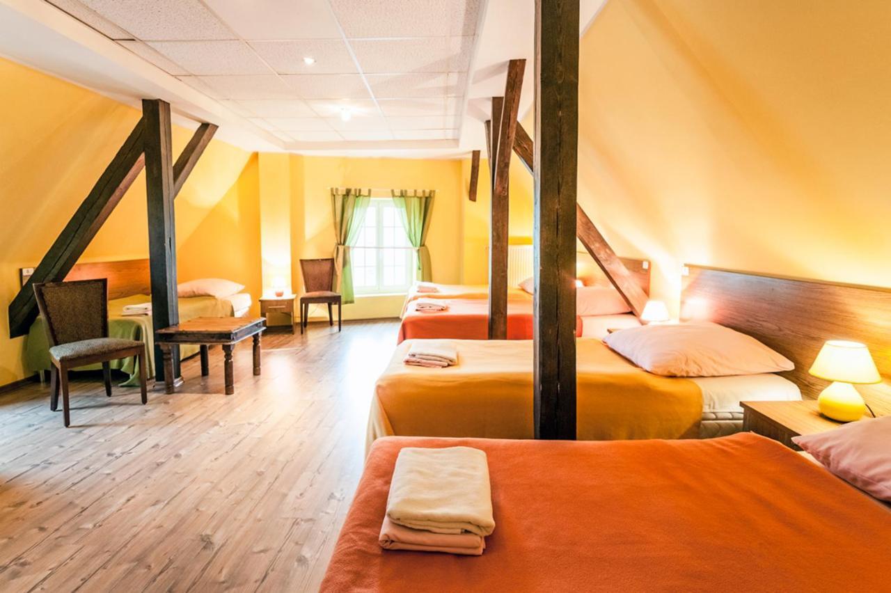 Melody Stary Rynek Poznan Hostel Екстериор снимка