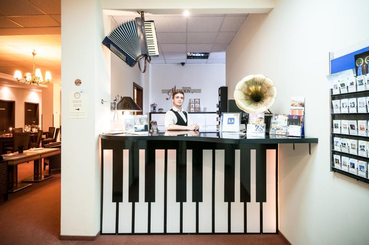 Melody Stary Rynek Poznan Hostel Екстериор снимка